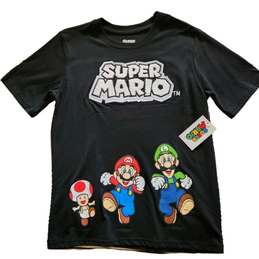 Boys vintage Black Super Mario Nintendo T-shirt, size 14-16.